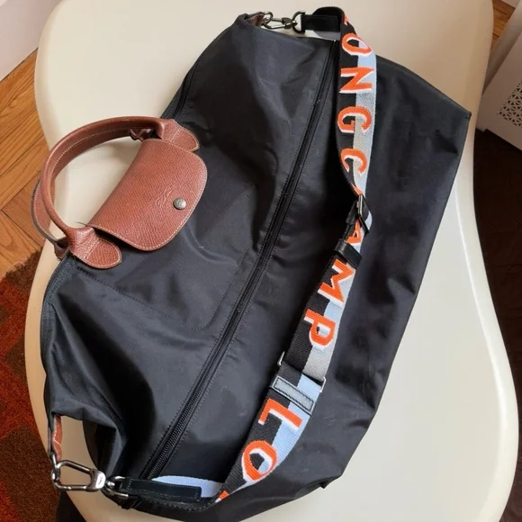 Longchamp Large Black Travel Bag W/logo Shoulder Strap - Picture 2 of 4